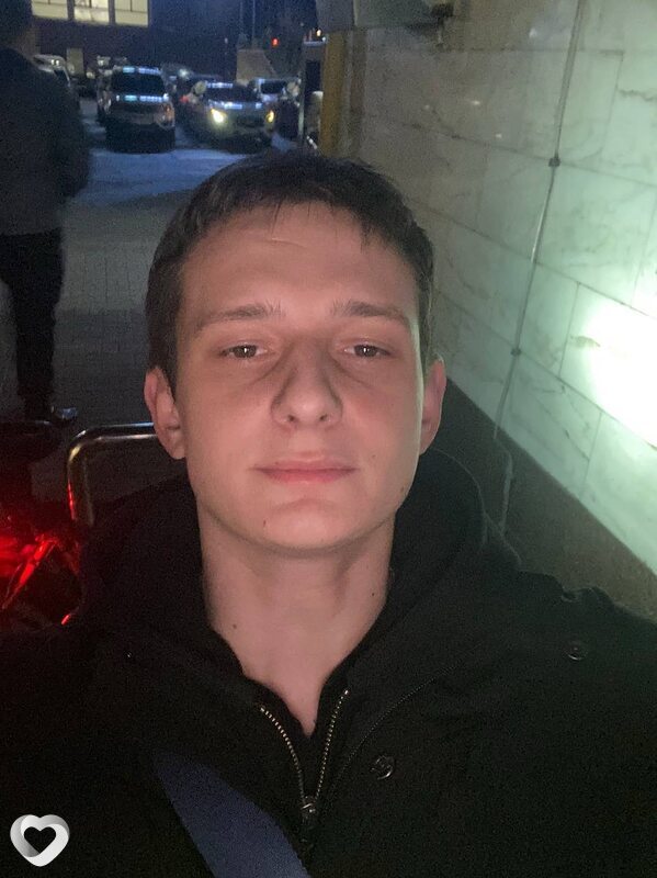Влад, 23, Киеве — анкета №3599247