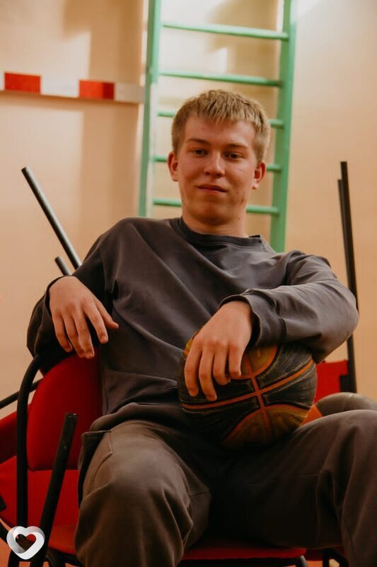 Саша, 18, Смоленске — анкета №3599326