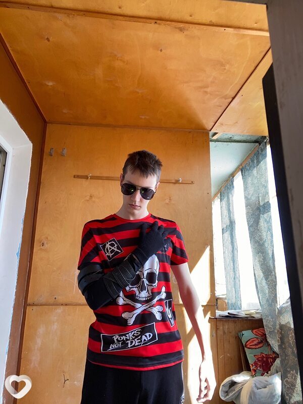 Андрей, 18, Омске — анкета №3599890