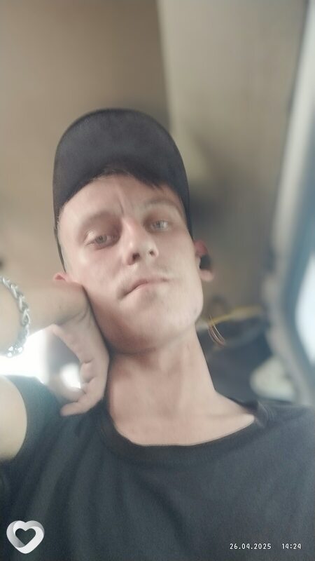 Олежик, 22, Уральске — анкета №3601376