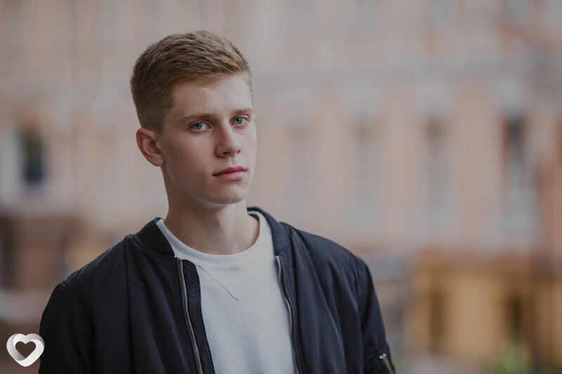 Виктор, 30, Рудном — анкета №3601467