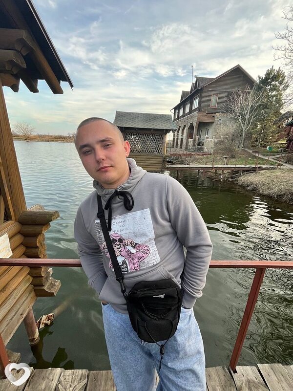 Ванек, 26, Донецке — анкета №3601797