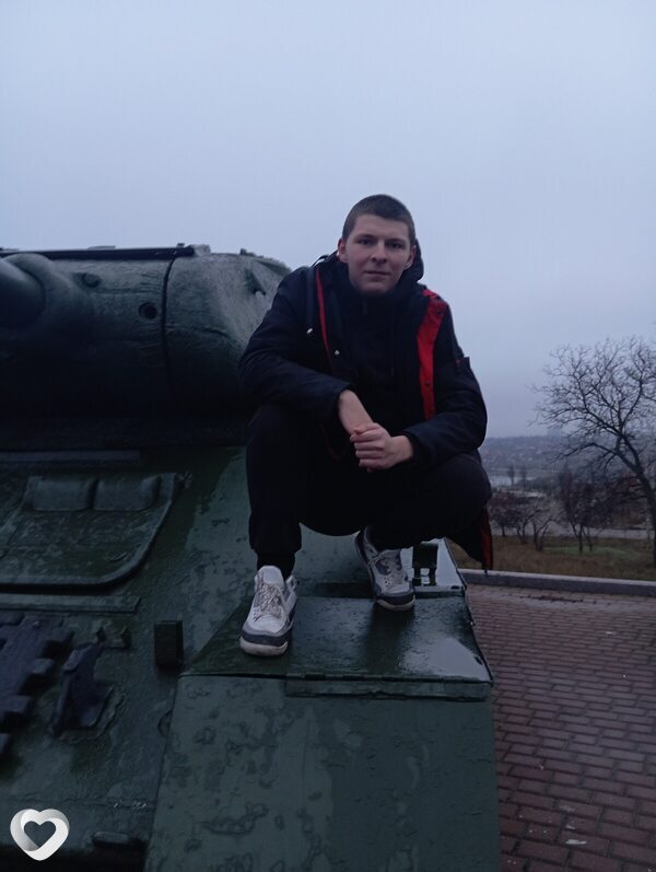 Сергей, 19, Донецк (Ростовская Обл.) — анкета №3603003