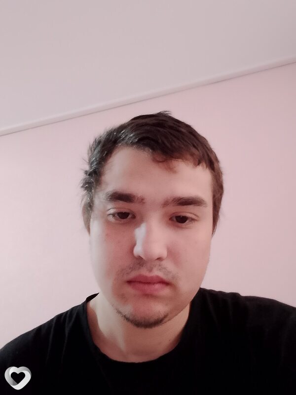 Максим, 21, Кирове — анкета №3603922