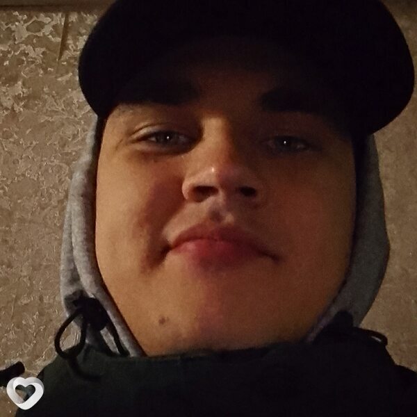 Денис, 20, Астрахани — анкета №3605217