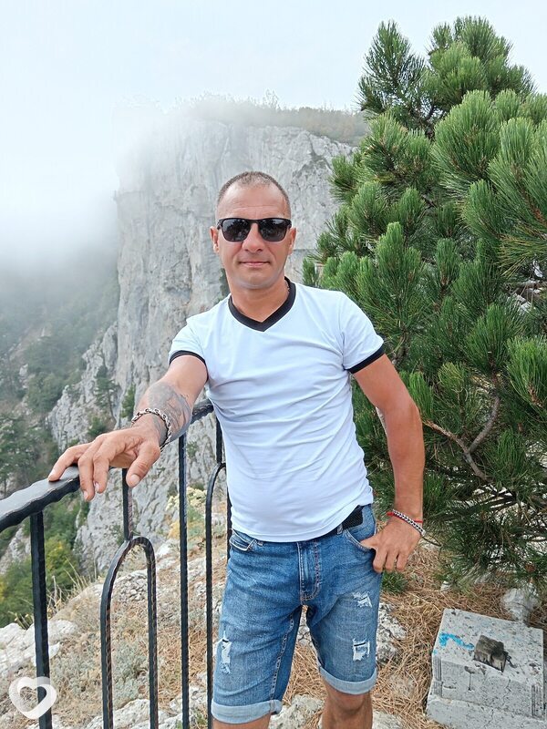 Виталик, 39, Архангельске — анкета №3606309