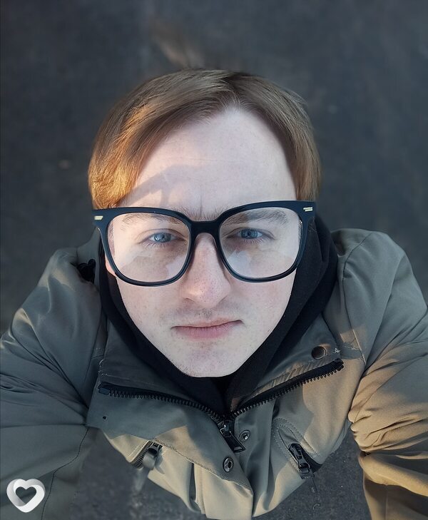 Алексей, Коммунар