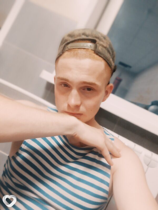 Дмитрий, 22, Омске — анкета №3607226