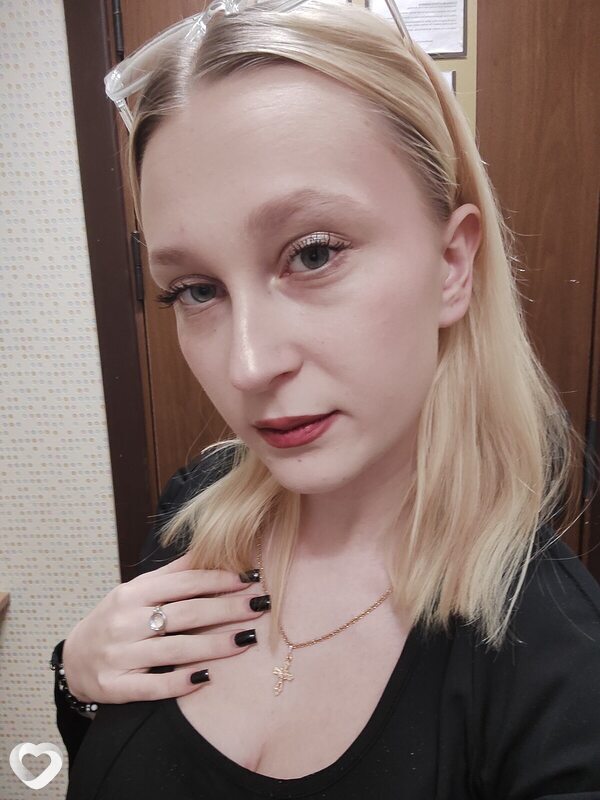 Алёна, 18, Минске — анкета №3608782