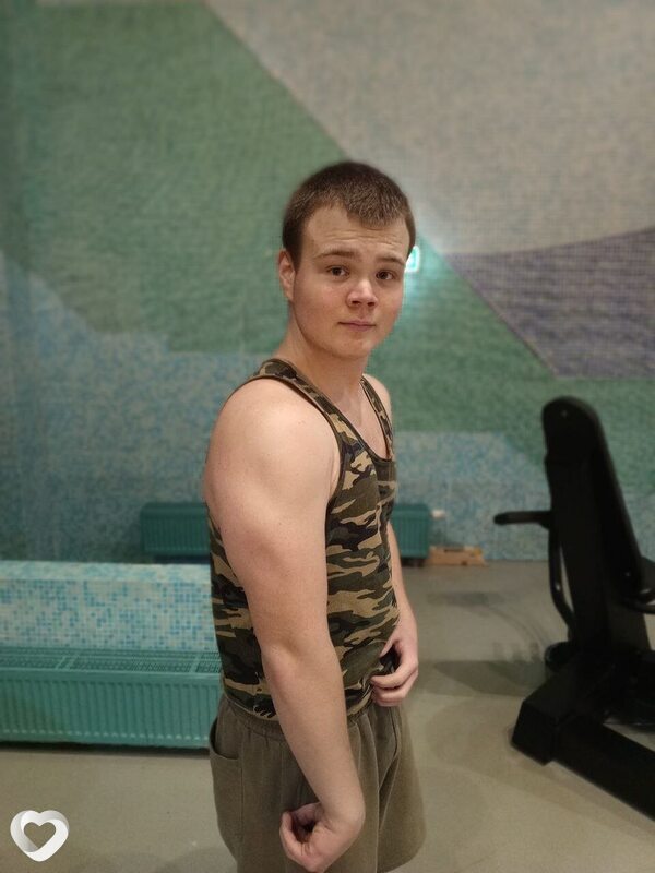 Григорий, 22, Сургуте — анкета №3609856
