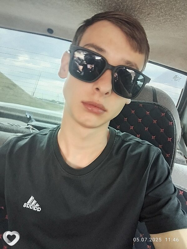 Никита, 21, Барнауле — анкета №3610244