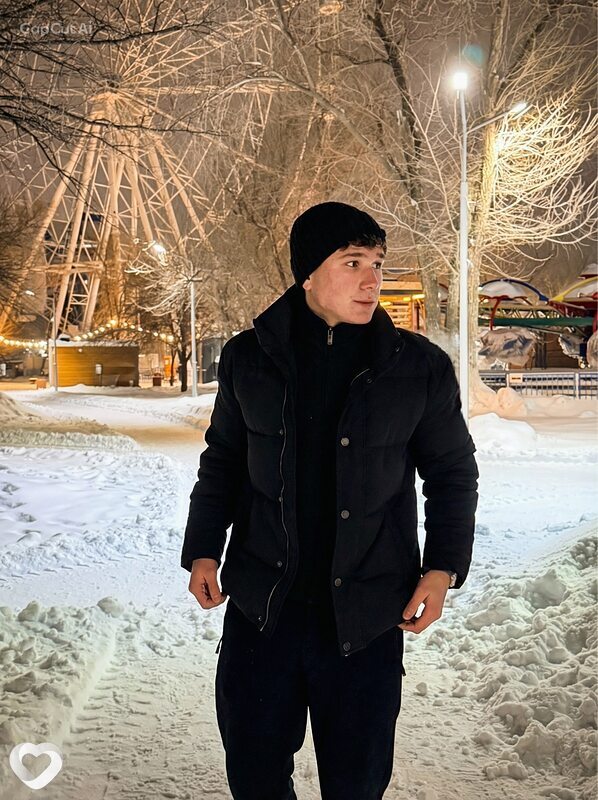 Ахвердиев, 20, Оренбурге — анкета №3610654