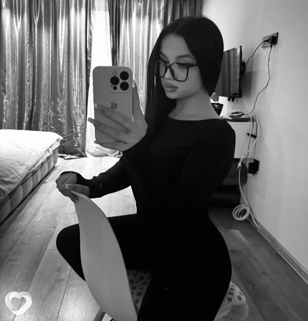 Карина, 22, Братске — анкета №3611002
