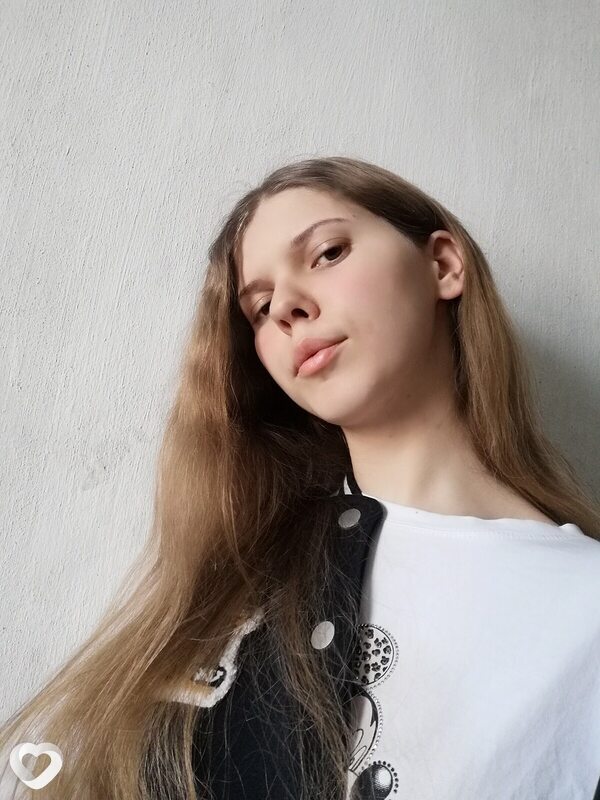 Ludmila, 19, Луганске — анкета №3611112