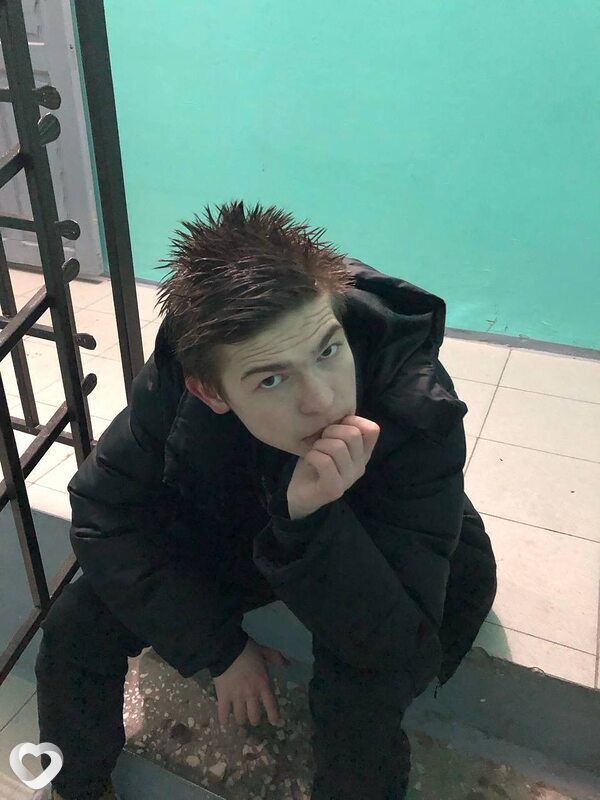 Евгений, 19, Нефтеюганске — анкета №3611427