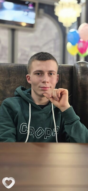 Максим, 18, Санкт-Петербурге — анкета №3611822