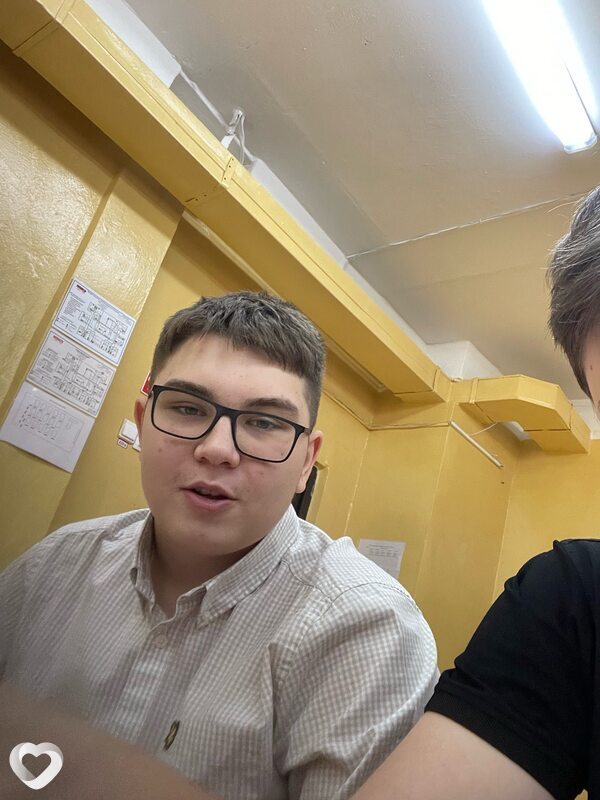 Игорь, 18, Старом Осколе — анкета №3613092