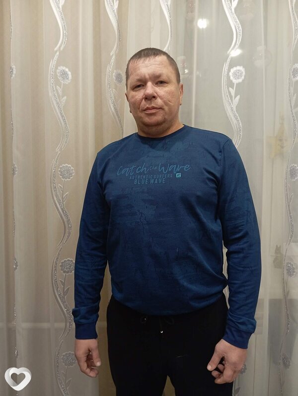 Bиктор, 38, Черногорске — анкета №3612621