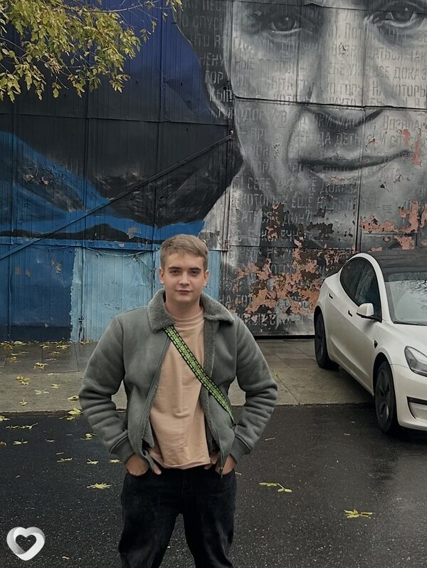 Артем, 23, Краснодаре — анкета №3614281