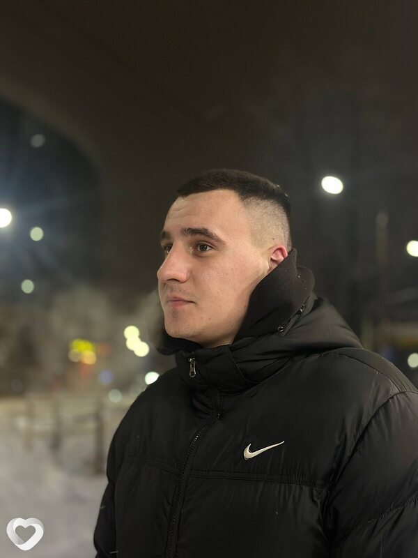 Денис, 21, Москве — анкета №3614522