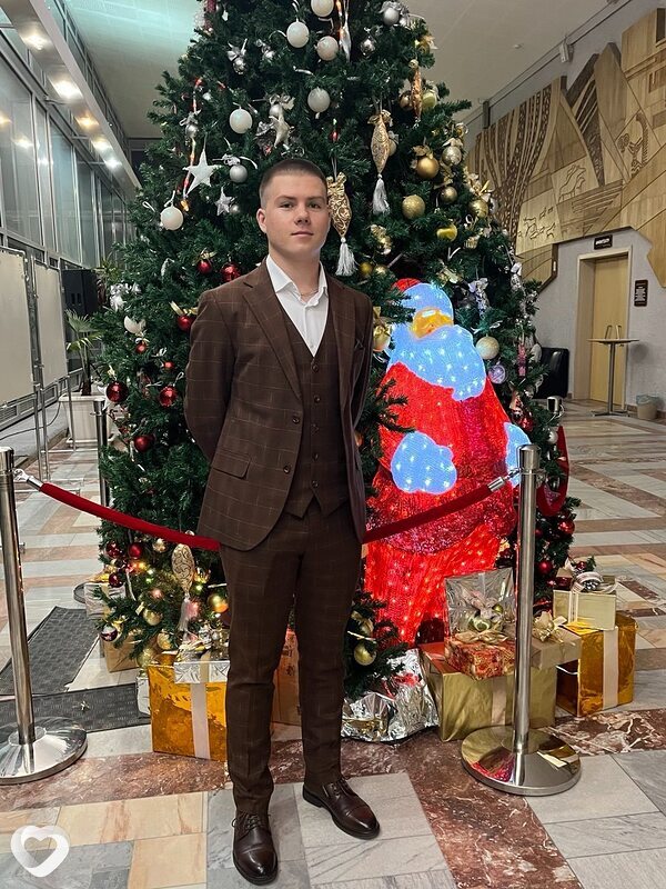 Даня, 18, Новосибирске — анкета №3615012