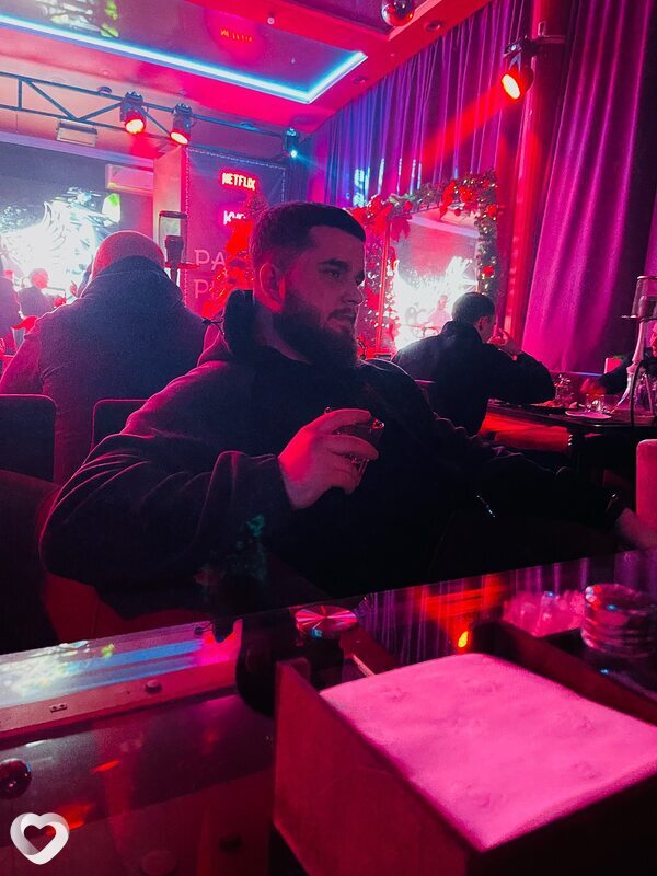 Владимир, 21, Краснодоне — анкета №3615486