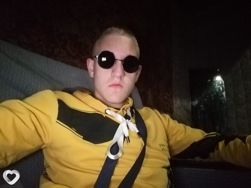 Артём, 20, Смоленске — анкета №3616604