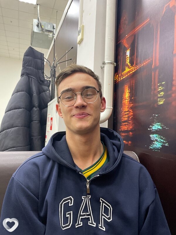 Максим, 20, Красноярске — анкета №3616744