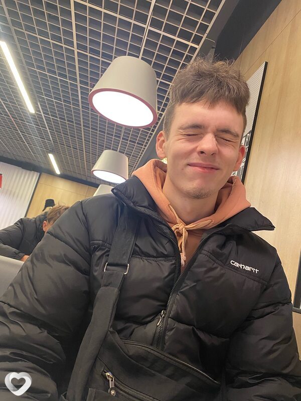 Женя, 19, Минске — анкета №3617360