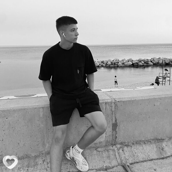 Дмитрий, 22, Ярославле — анкета №3618373
