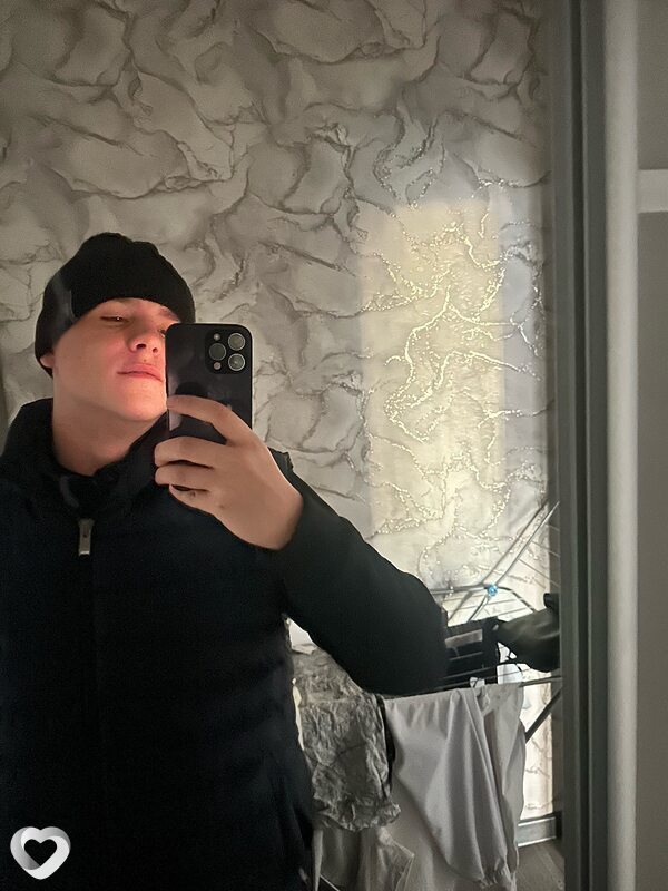 Кирилл, 21, Новосибирске — анкета №3618424