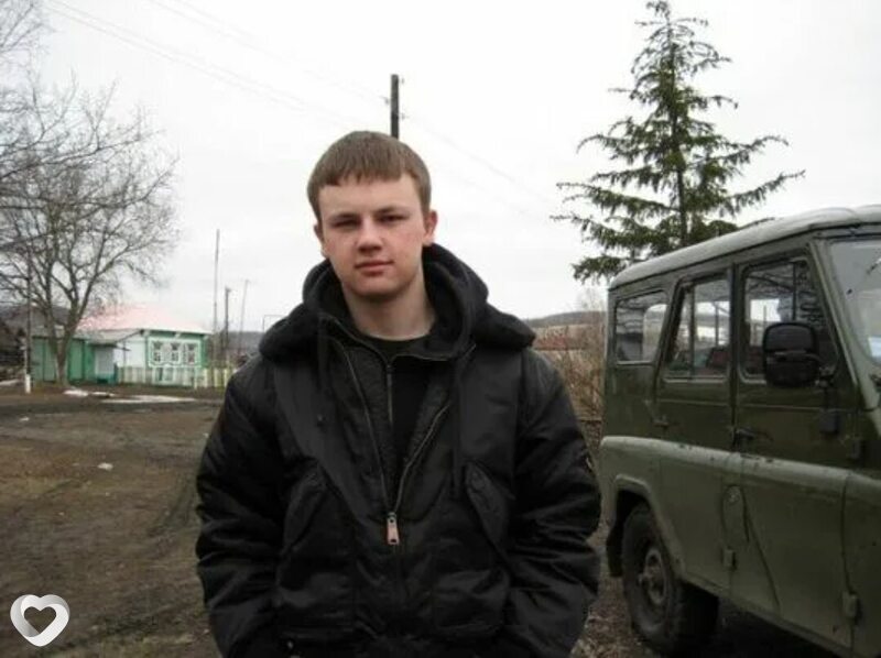 Артём, 19, Омске — анкета №3619099