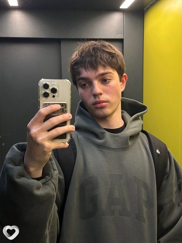 Константин, 21, Москве — анкета №3620203