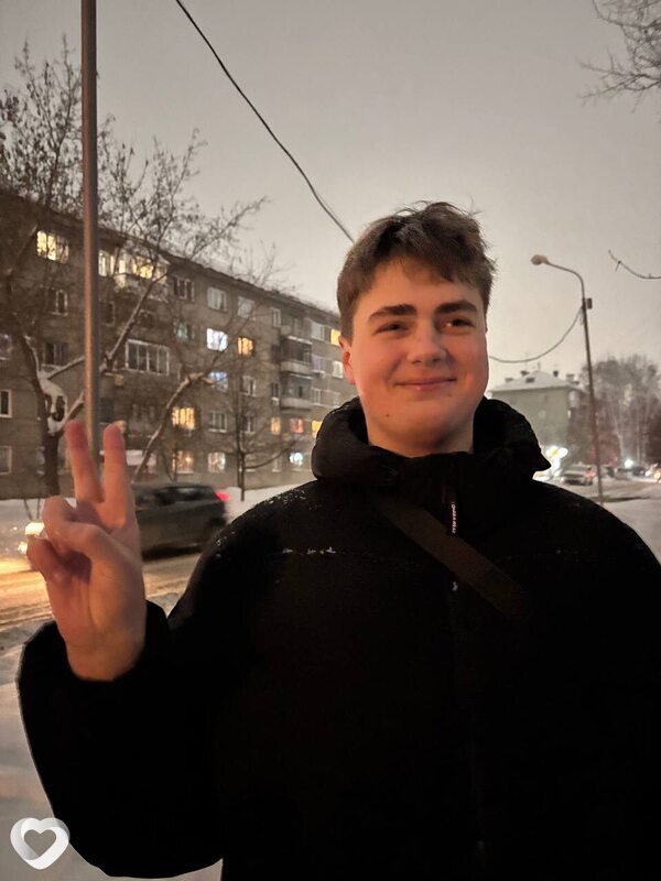 Влад, 18, Новосибирске — анкета №3623106