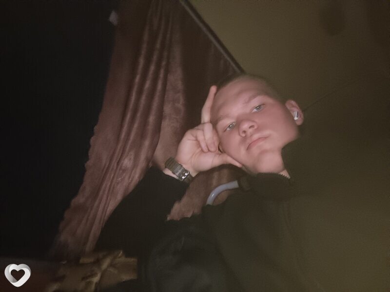 Глеб, 20, Лисках — анкета №3624457