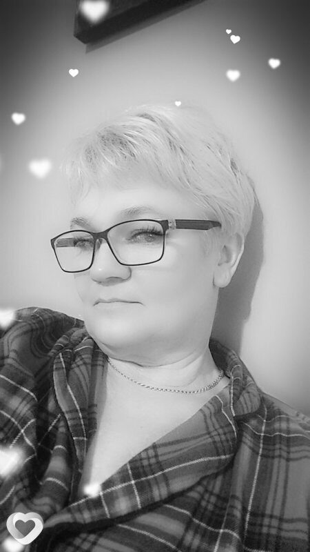 Lesia, Бытом