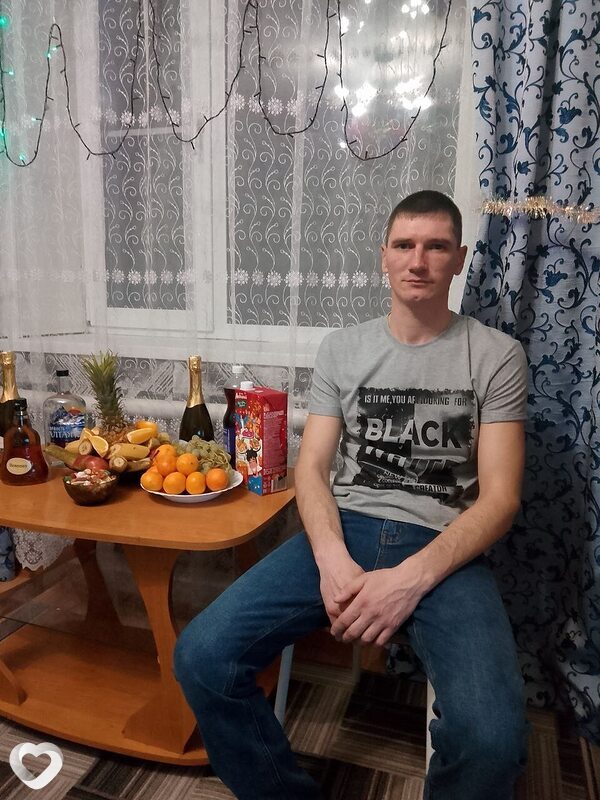 Михаил, 34, Бийске — анкета №3625472