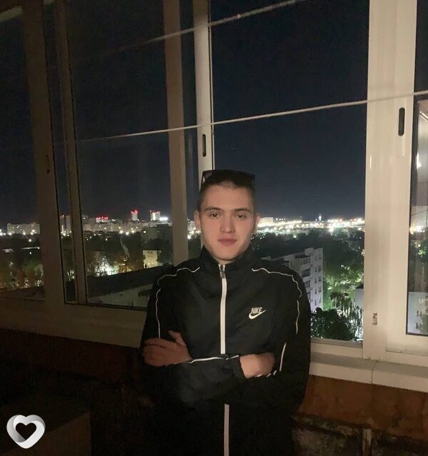 Юра, 21, Ульяновске — анкета №3625871
