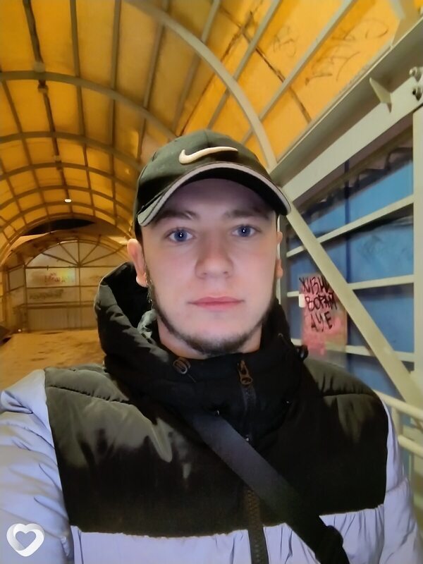 Эдуард, 26, Новосибирске — анкета №3627006