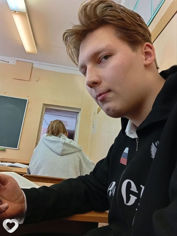 Denis, 18, Серпухове — анкета №3627421