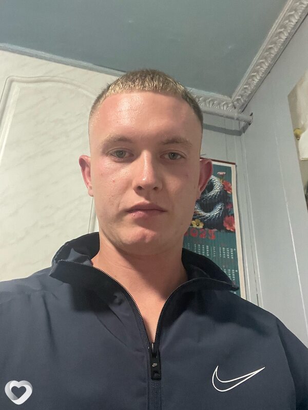 Алексей, 21, Уссурийске — анкета №3628502