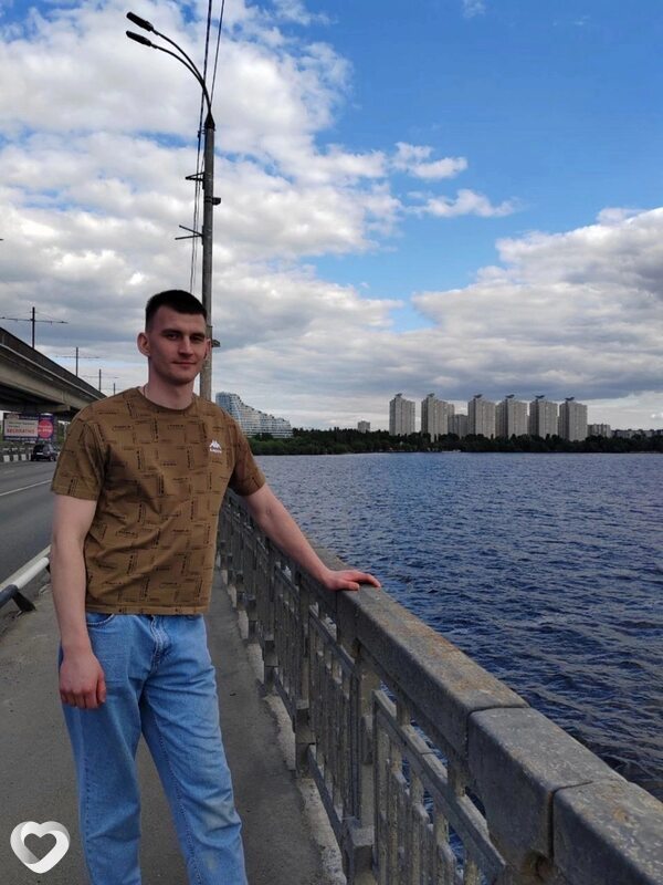 Мишаа, 24, Усолье-Сибирское — анкета №3628792