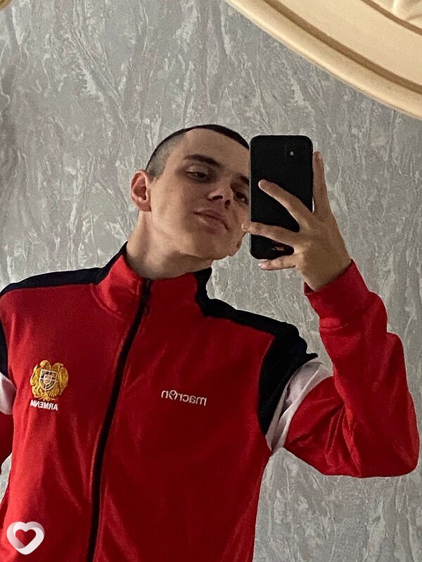 Арсен, 22, Уссурийске — анкета №3629217