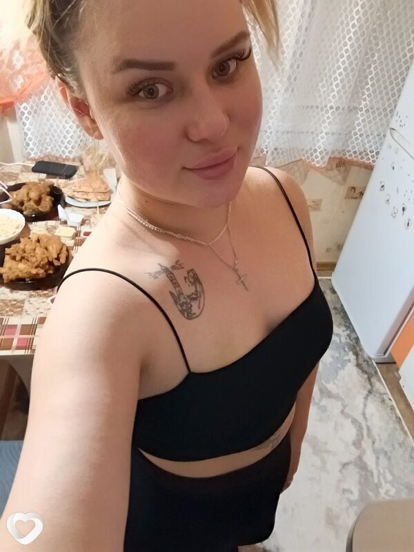 Леся, 26, Братске — анкета №3628560
