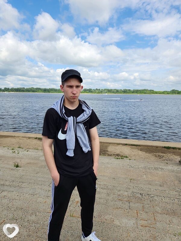 Дмитрий, 22, Белгороде — анкета №3628980