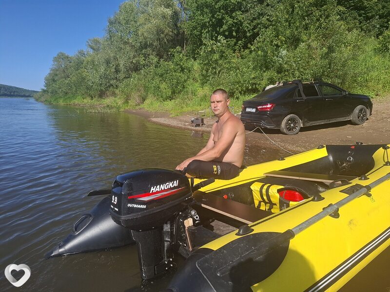Константин, Сим