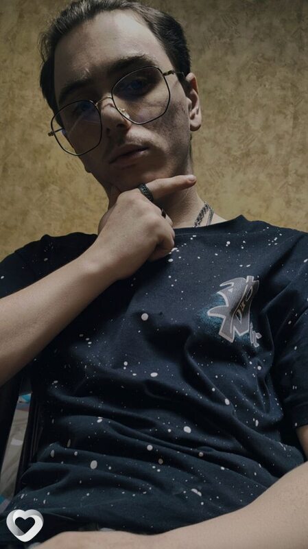 Евгений, 21, Донецк (Ростовская Обл.) — анкета №3630060