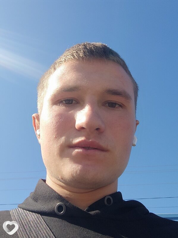 Максим, 20, Кременчуге — анкета №3630265