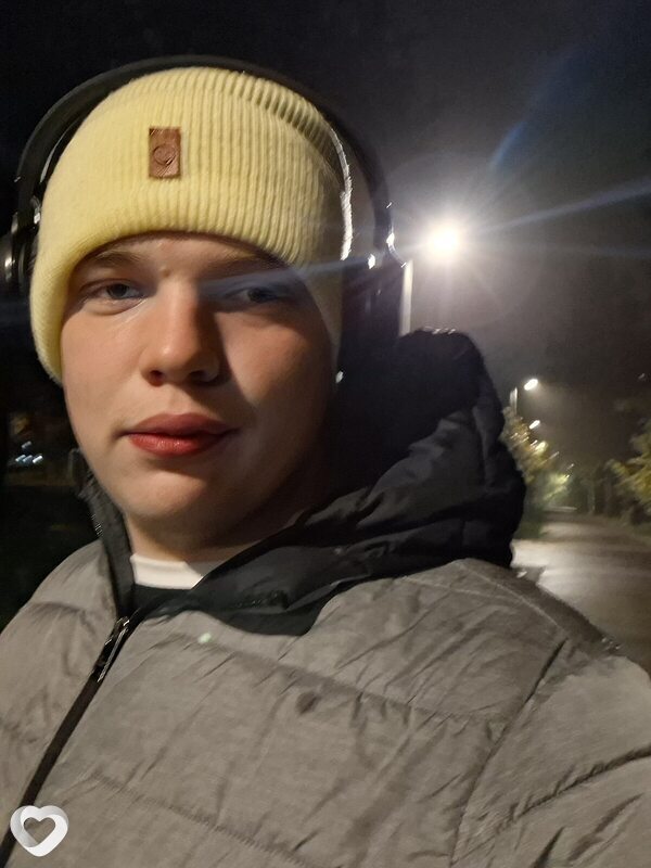 Виталий, 18, Москве — анкета №3630942