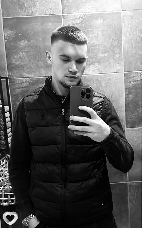 Максим, 22, Киеве — анкета №3631404